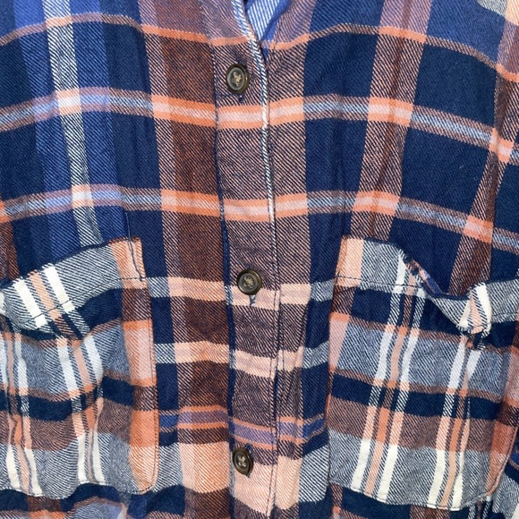 Universal Thread Flannel - Picture 4 of 4